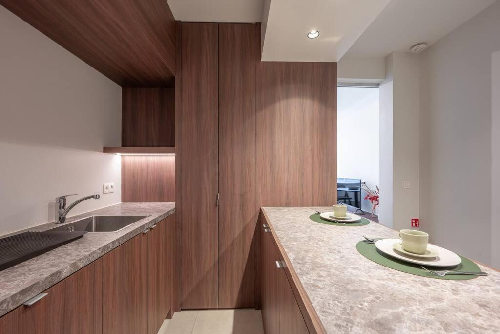Modern Gelijkvloersappartement Knokke Exteriér fotografie